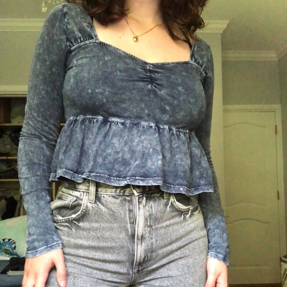 Cropped Blue Long Sleeved Shirt
